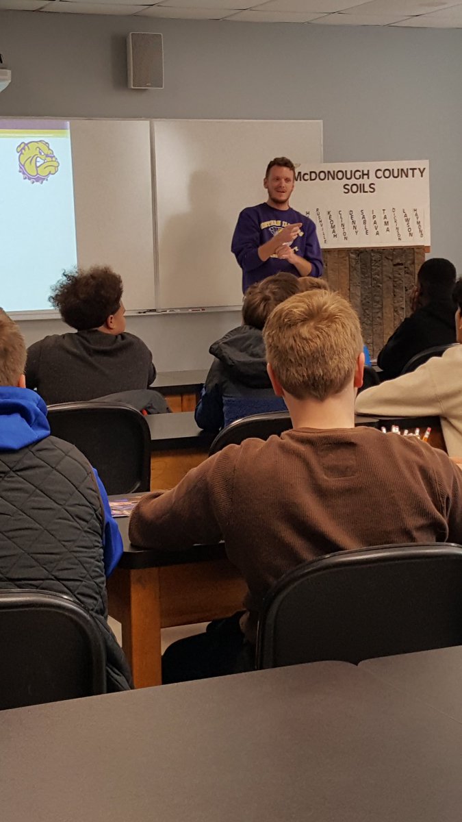 CCarpenter84's tweet photo. Hands on learning!
#wearelombard https://t.co/svpHSSdqzi