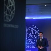 DecentralizedEu's tweet photo. #HappeningNow At this stage it is important to spread the awareness on blockchain benefits.

Abdullah Elnokiti, Faculty administrator at BUID

#Decentralized19 #UNIC #IFFUNIC #blockchainevent #blockchain #conference #Bitshares #BTC https://t.co/Xaui9s4Vef