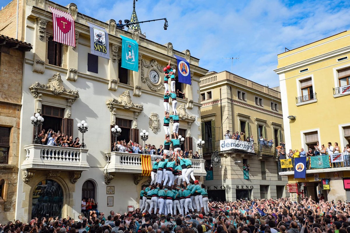 Verds's tweet image. Avui ho hem descarregat TOT!

#castellers #somelpeu
