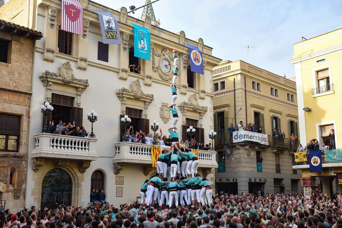 Verds's tweet image. Avui ho hem descarregat TOT!

#castellers #somelpeu