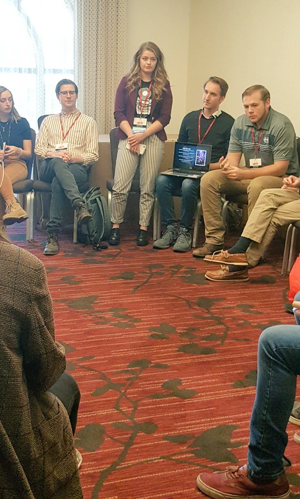 aggieradio's tweet photo. Our team presenting about festivals and live events at the National Student Electronic Media Convention with our friends from @k_ute_radio.
#LoganCityLimits #BigAggShow #cbistlouis #studentmedia https://t.co/wzn4jhR1T4