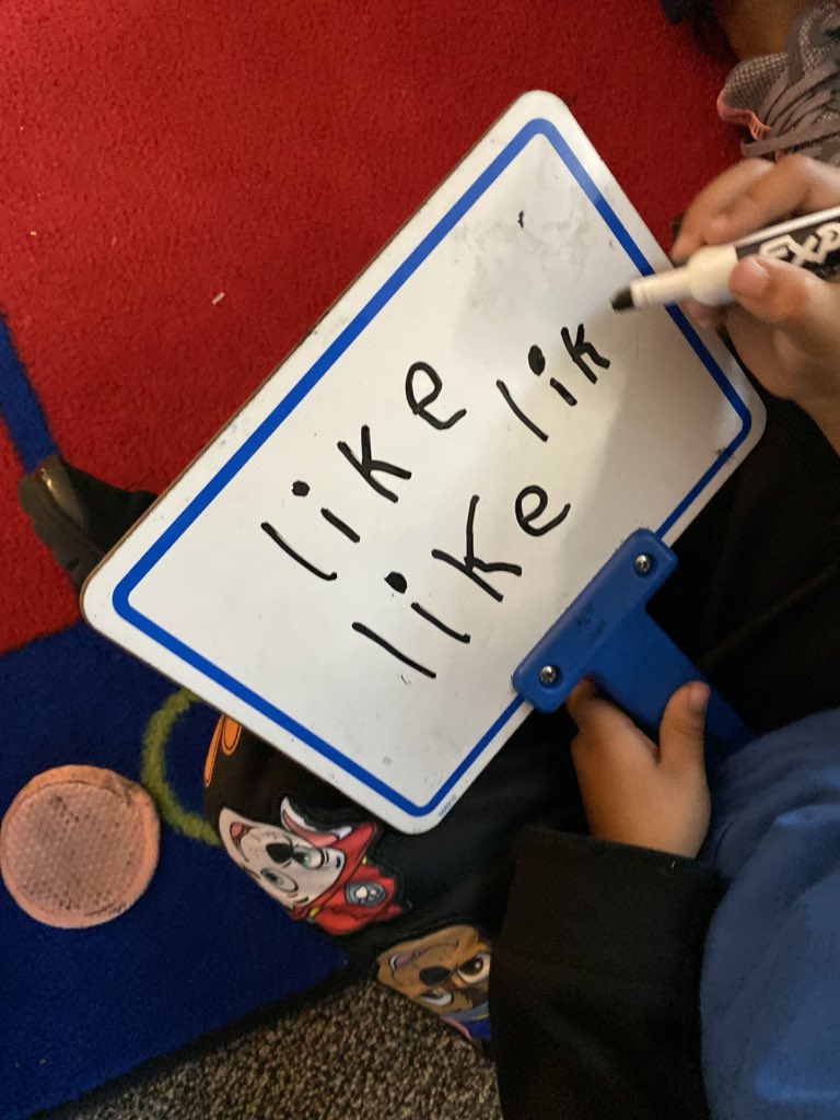 KinderMitchell's tweet photo. we love ending our day with a sight word circle 🖊 https://t.co/RMylLyhUpZ