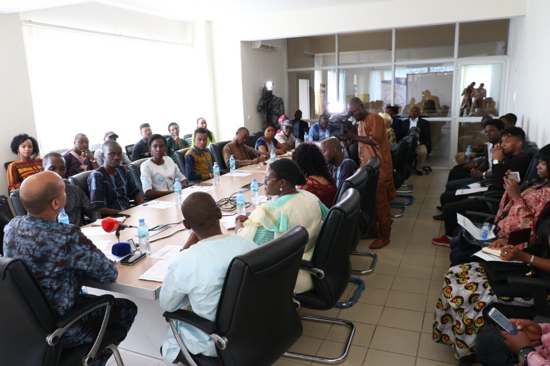 Ministère en charge des Investissements et des PPP tweet media