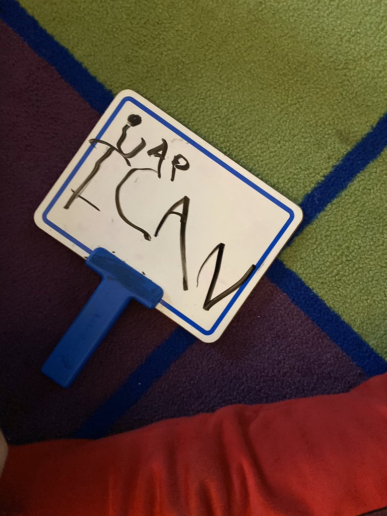 KinderMitchell's tweet photo. “I can jump” 💕 https://t.co/dqrujaqUgD