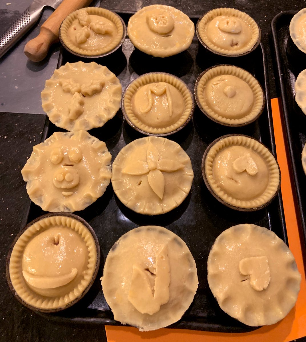DaveLoweMusic's tweet photo. Great fun learning to make proper pork pies today @penistonepies Great course and delicious lunch https://t.co/Otn7RsmqBq