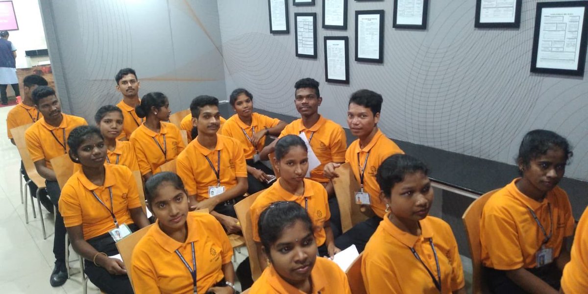 sdivisakh's tweet photo. Our Special batch of Retail sales associate from Paderu (tribal) got placements at VIZAG CENTRAL&amp; RELIANCE TRENDS at Vizag with ₹1.10 lacs p.a., PF, ESIC etc. We wish them all success in future. @dpradhanbjp @AP_Skill @RasciOnline @vizagcollector @GummallaSrijana @ysjagan @HPCL https://t.co/oMOe7IhoiS