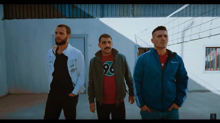 Bizde kaybetme korkusu yok.
Kazanamayacağımız oyunu bozarız!