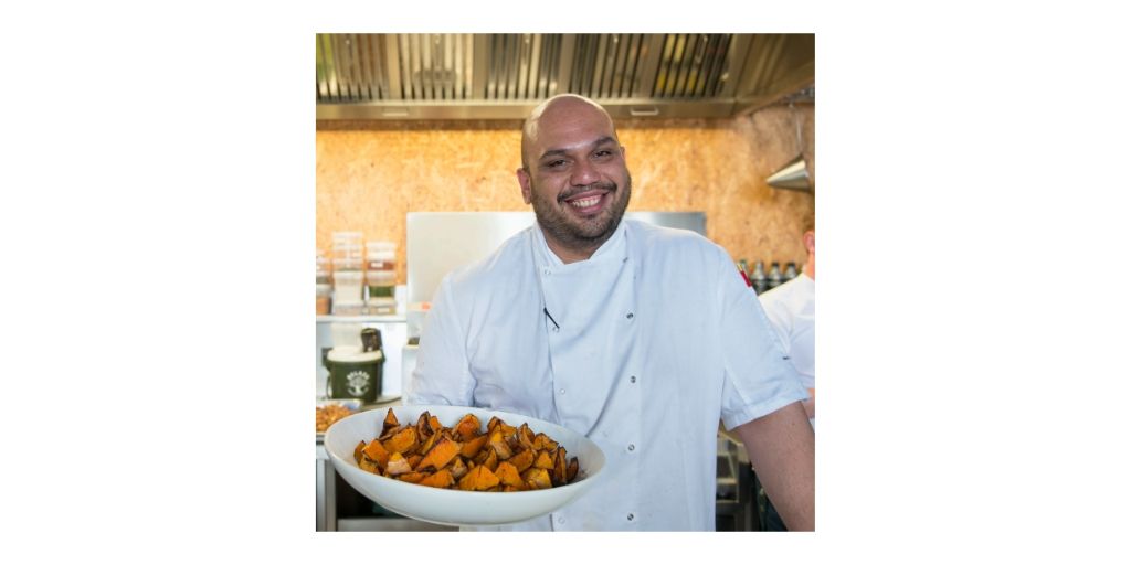 GatheredIreland's tweet photo. We're delighted to welcome the wonderful @scullychef next week to work alongside our culinary team as part of our workplace dining initiative #TheGatheredTable.
#GatheredStories #VisitingChef https://t.co/J9s3MW8Clv