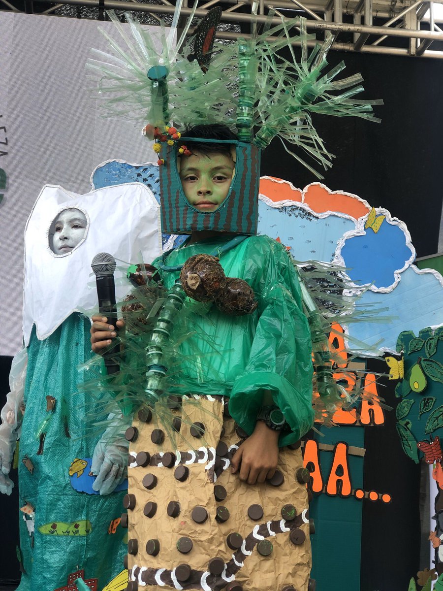 cornare's tweet photo. Comenzó la gran final de las #OlimpiadasDeLaCulturaAmbiental en @alcaldiagranada. Niños y jóvenes de las 5 regionales de la jurisdicción de Cornare muestran a esta hora todo su talento en las categorías de dibujo, escritura, música y teatro. https://t.co/X0yxbHirJv