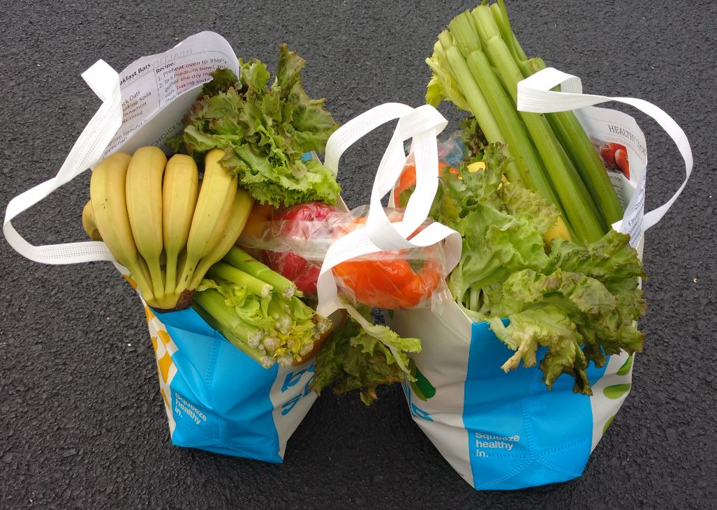 SecondHarvestET's tweet photo. Please share with anyone in need of food assistance! #FreshPantry distribution TOMORROW, Saturday, Nov. 2 @ Cherokee Health Systems (2018 Western Ave, #Knoxville) from 9 a.m. to 12 p.m. Thank you to @ConagraBrands for their support of the Fresh Pantry! #Friday #FoodBank https://t.co/ccYs3ErApH