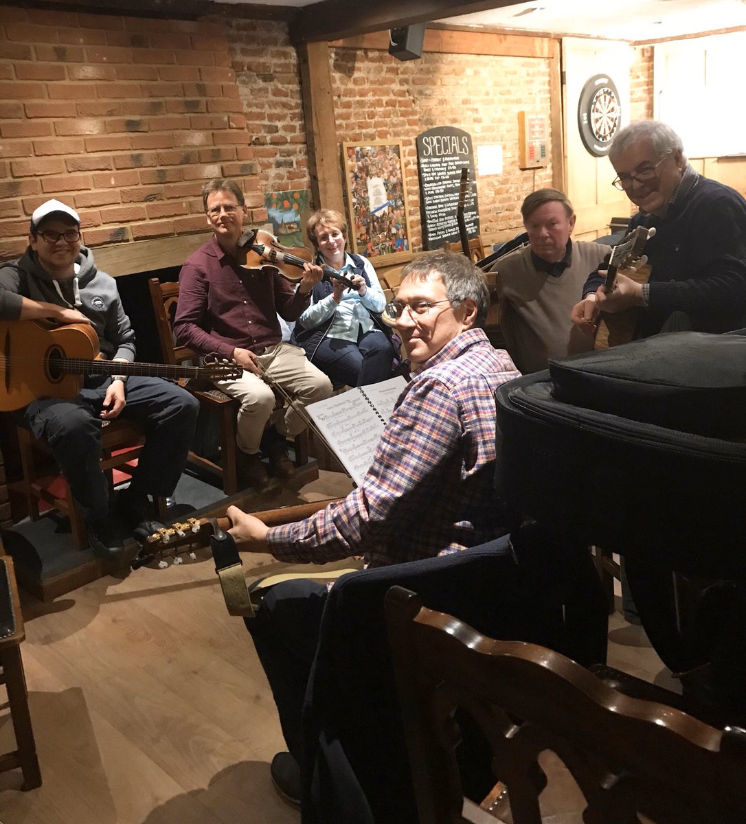 KentDjangoJam's tweet photo. Yay! Playing Gypsy Jazz is fun. Next date coming soon..

#gypsyjazz #kent #kentgypsyjazzjam #djangoreinhardt #jamsession #acousticinstruments #kentdjangojam #frogandorangeshatterling https://t.co/SnT5krvaja