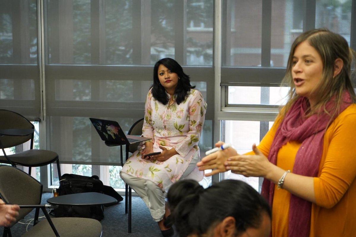 yy_colombia's tweet photo. Con nuestros amigos de @yunus_centre desde Bangladesh y @icesi de Cali
#sbfc19 #yycolombia #negociossociales #universidadicesi https://t.co/Q7MGDDOce7