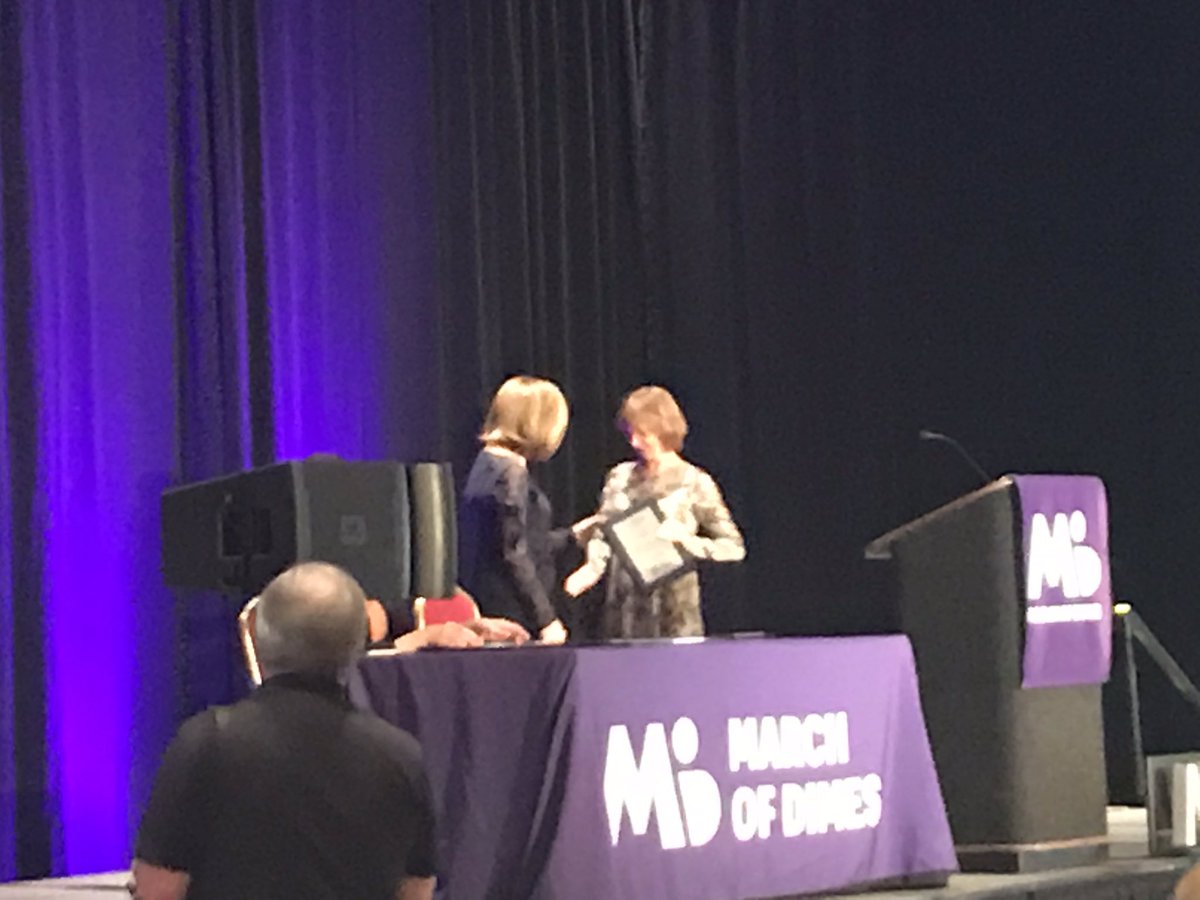 2krisesplus3's tweet photo. And another one! Educator Award! #cleclinicnurses from CC Hillcrest! Congratulations Karen Prescott! @MarchofDimes @kkellyhancock https://t.co/daH3YF7D1I