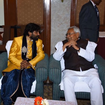 abhishekkrsinh's tweet photo. #NewProfilePic #MarriageStory #FridayFeeling #2017march https://t.co/gM8T8NQgHe