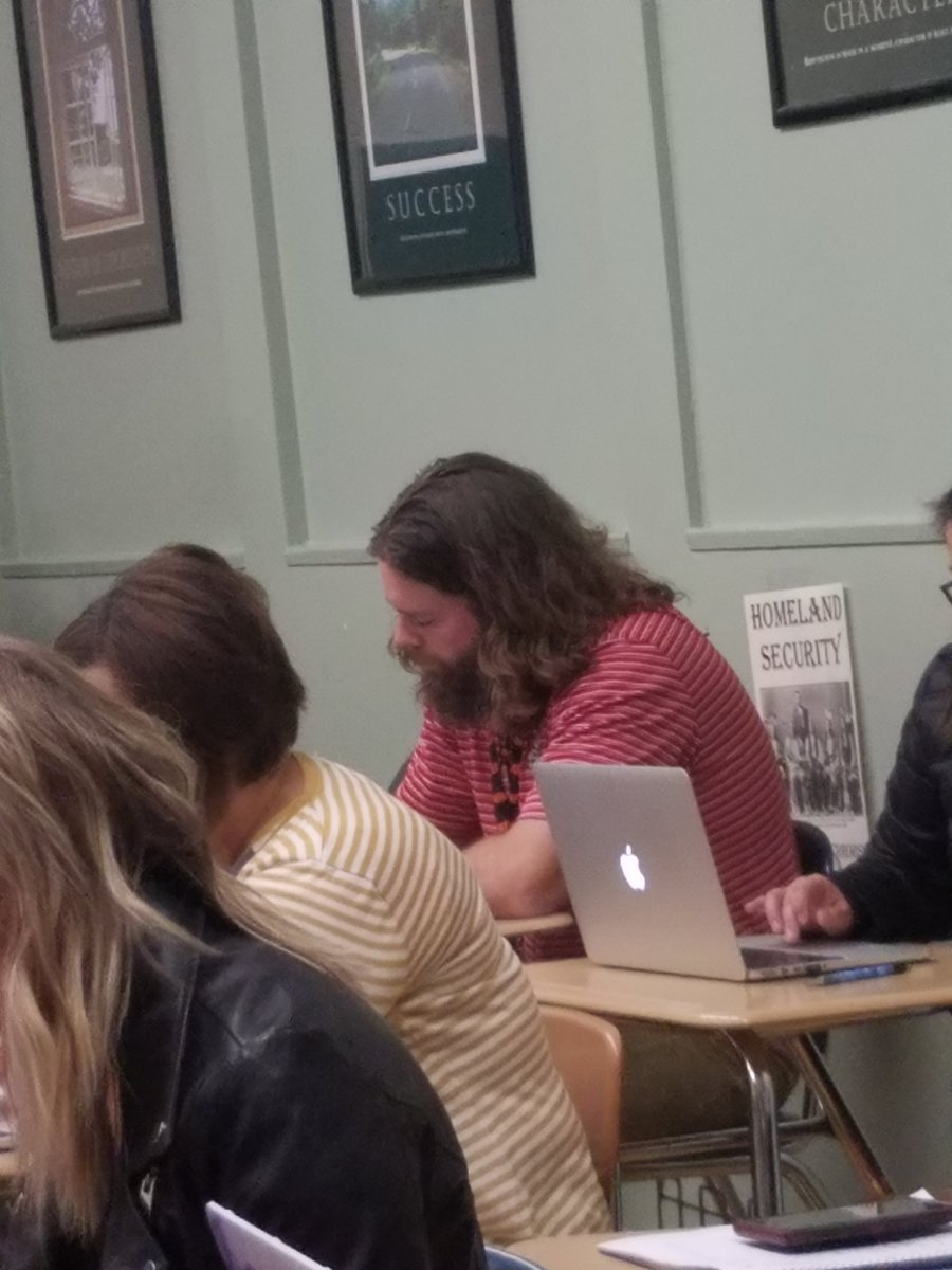 BoeRushton's tweet photo. @Coach_kee45 working hard on imovie #mcsdtech https://t.co/8t7RxFXfrs
