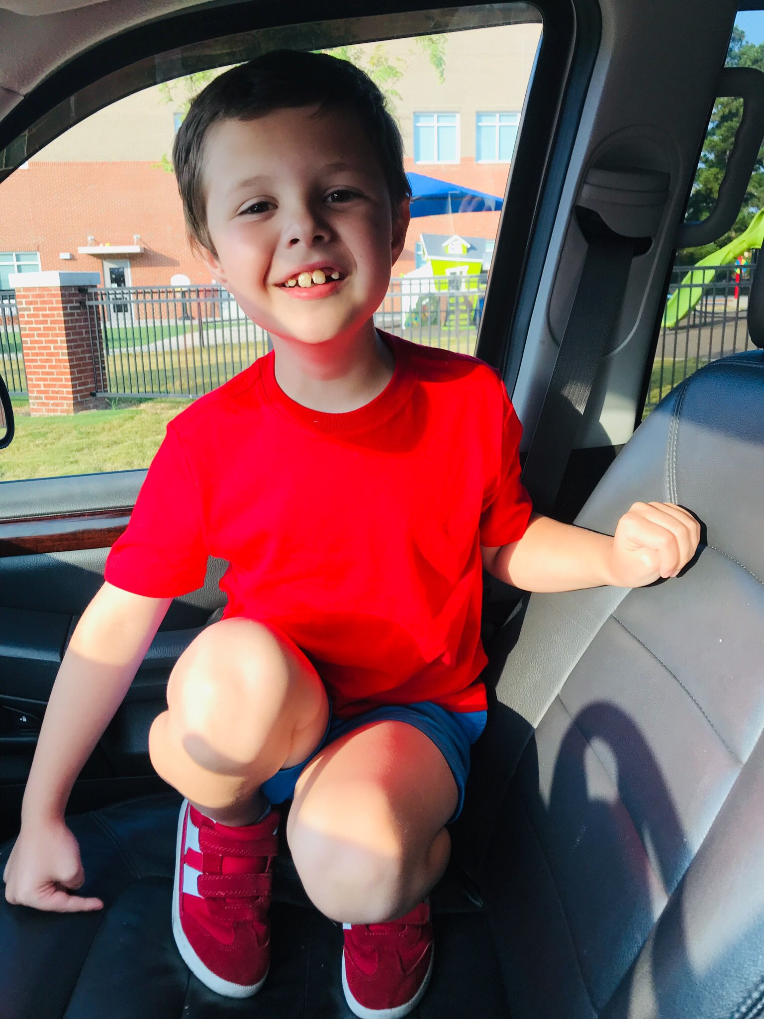 Ross Hayes on X: @dsmom58 David, My name is Ross. This is my Son, Lincoln.  He's 7-years-old, and, also, Autistic. We would both like to be your  friend!  / X