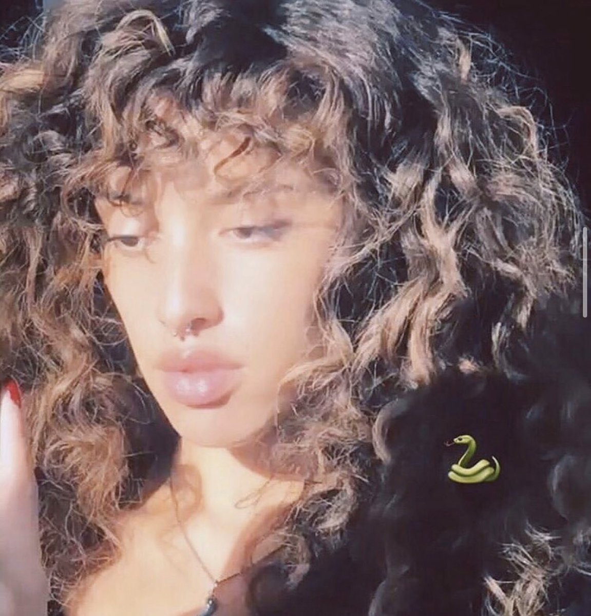 itsstephjones_'s tweet photo. You say snake like it’s a bad thing 🐍 https://t.co/liEZHXkBcQ