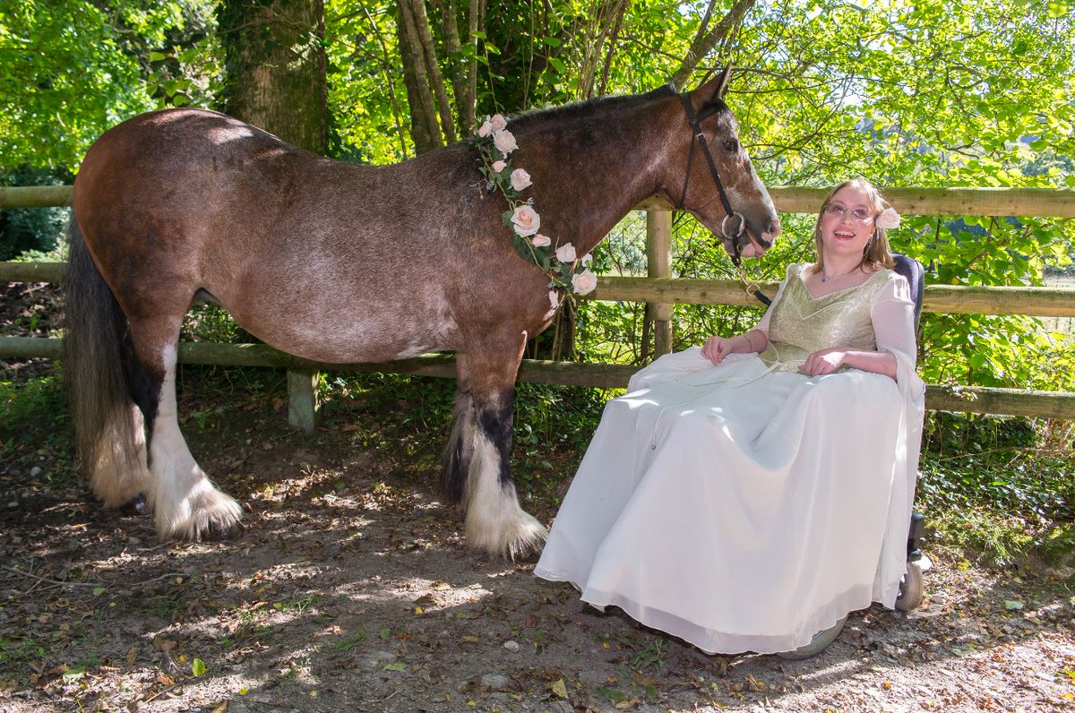 'Riding has changed my life': Inspirational #disabled woman from #Devon explains why she couldn't be without #horses: devonlive.com/news/local-new… @RDAnational @plymouthphoto #equestrian #equinehour #horsehour #horsechathour