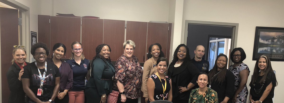 Laura Rounds tweet media