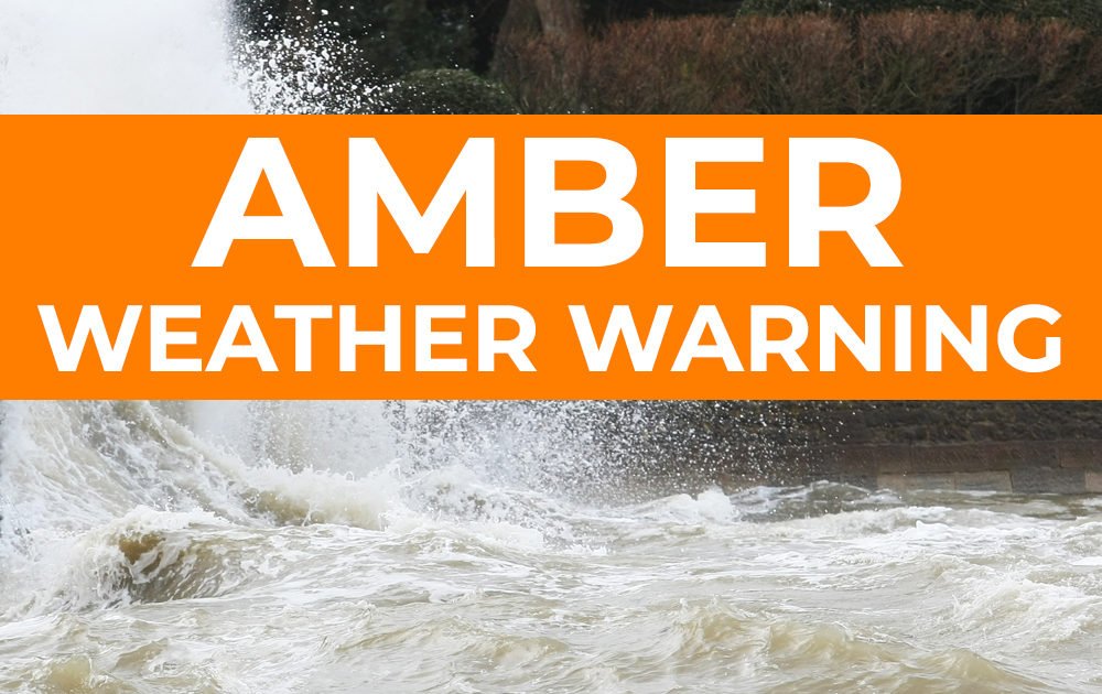 UPDATE: Flood Alert issued for the Isle of Wight coast by the Environment Agency - islandecho.co.uk/amber-weather-… #IsleofWight #iwnews #IOW @IWMetService @BembridgeCRT @VentnorCRT @needlescrt @Wightlinkferry @RedFunnelFerry @HovertravelLtd @iwight @islandroads