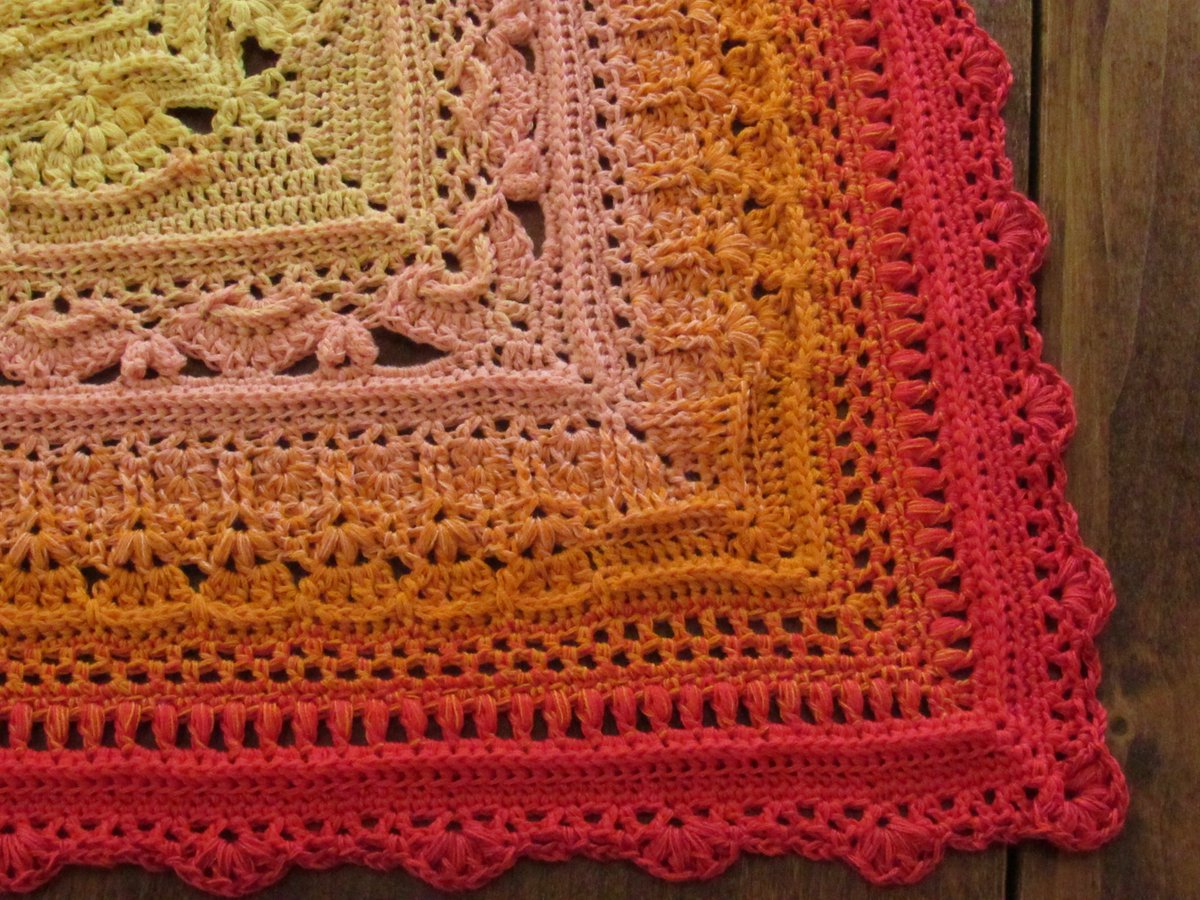 ravensspirit68's tweet photo. Progress so far.
#PhoenixCAL
#PainIntoArt
#crochet https://t.co/ls4plGQrqF