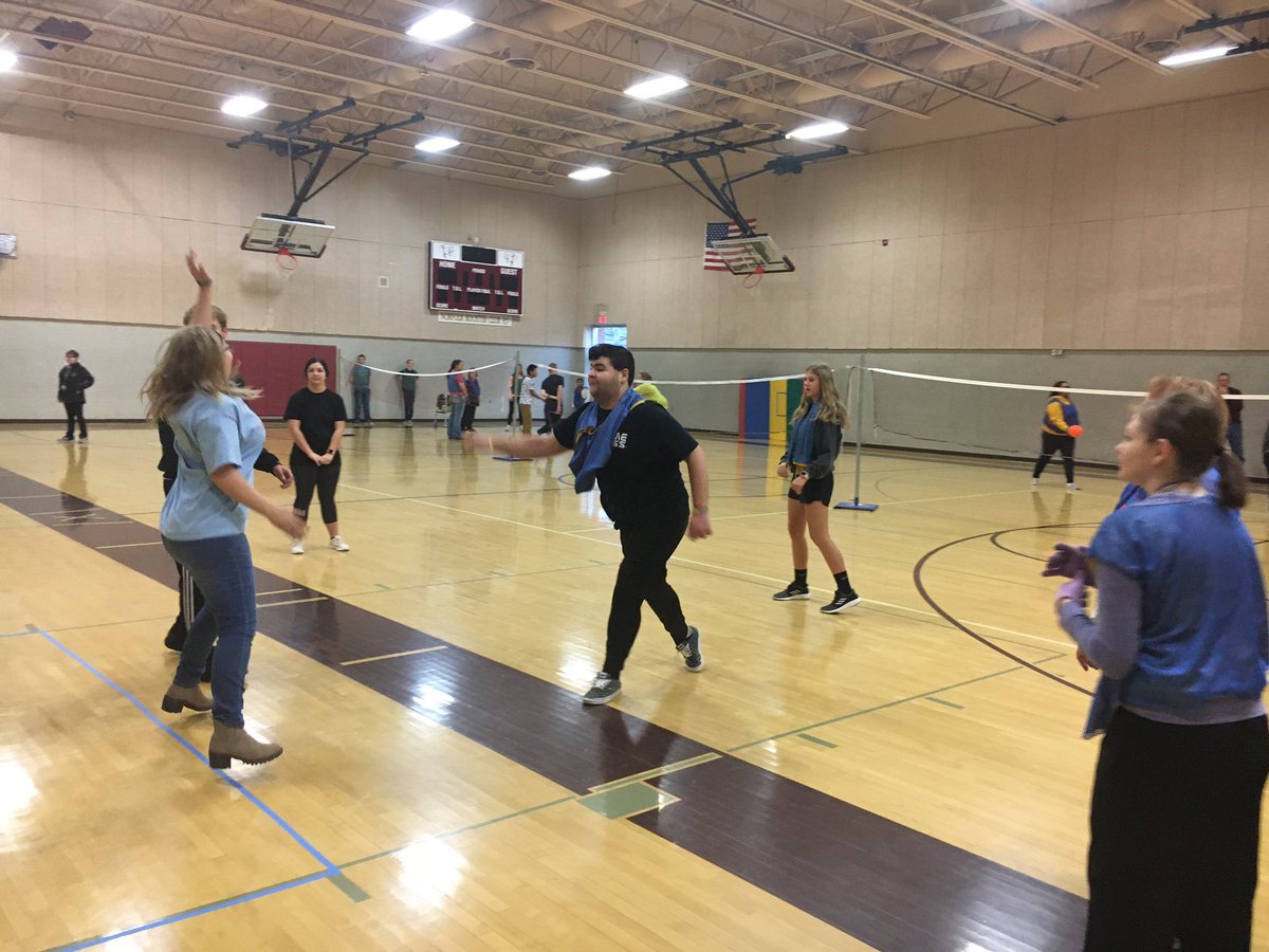 LisaConKow's tweet photo. Exploring Education class and @MrsFisherNHS adaptive PE teaming up for some handball. What fun we had! We all learned from each other too!  @npspanthers #npspanthers #teamworkmakesthedreamwork https://t.co/A1y4CDdiFc