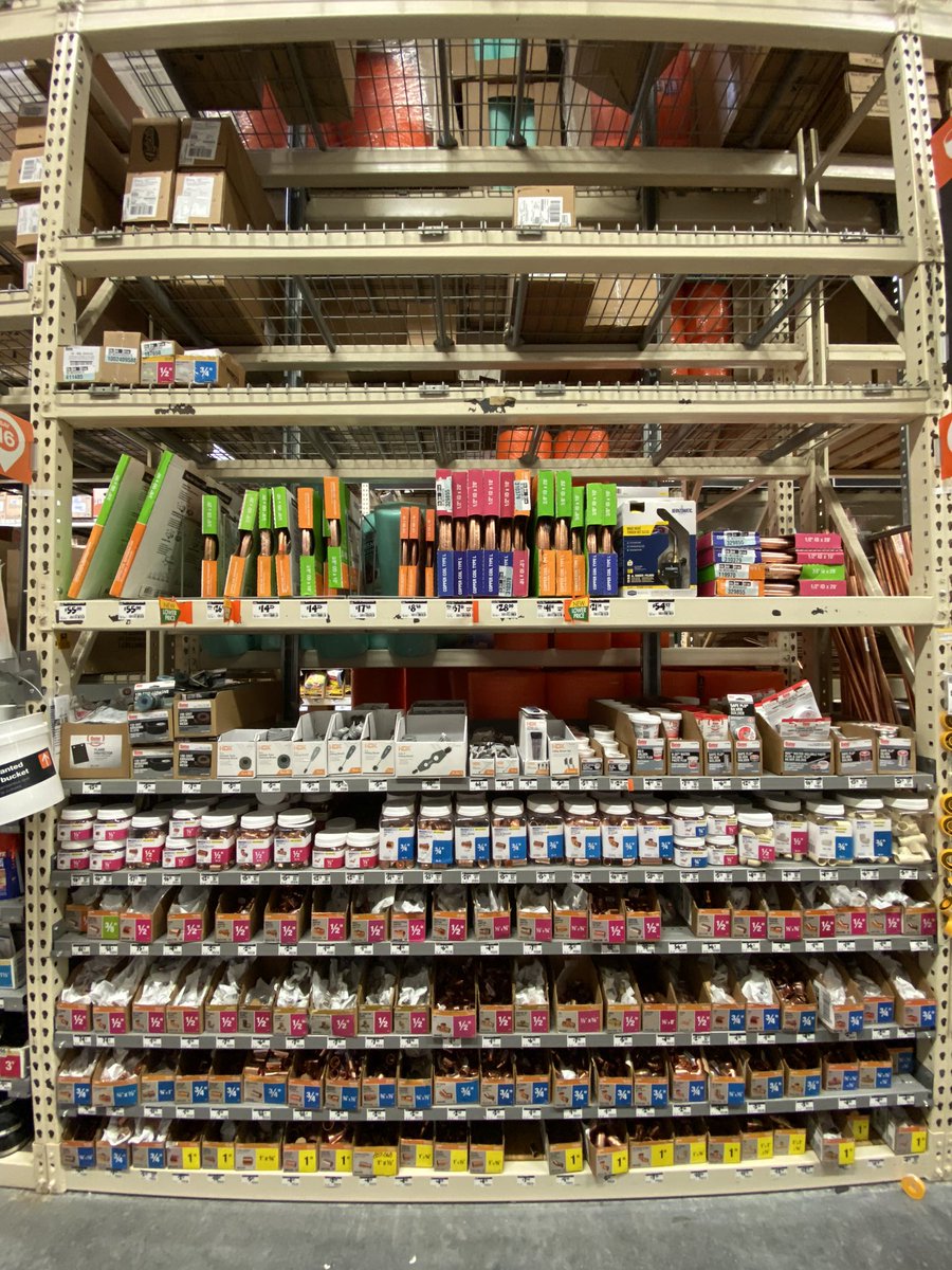 THD_Nick's tweet image. D91 Quarterly Training with some amazing salaried leaders! @jermeybotkin leading the way on driving #instock and #shelfavailability #KEEPitSimple #packDOWNsalesUP @AccAreta @lbrucewillson #shelfie #Q4Shelfie