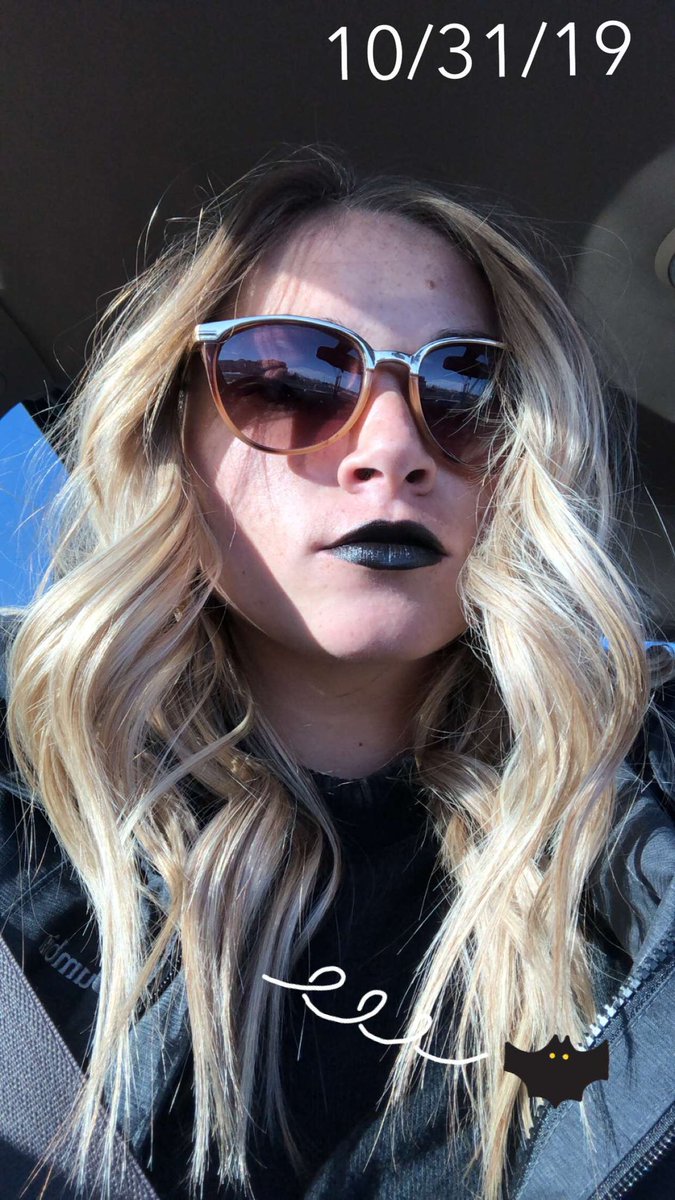 brinlee00's tweet photo. Spooky Szn is officially over https://t.co/KbWUBhdOdi