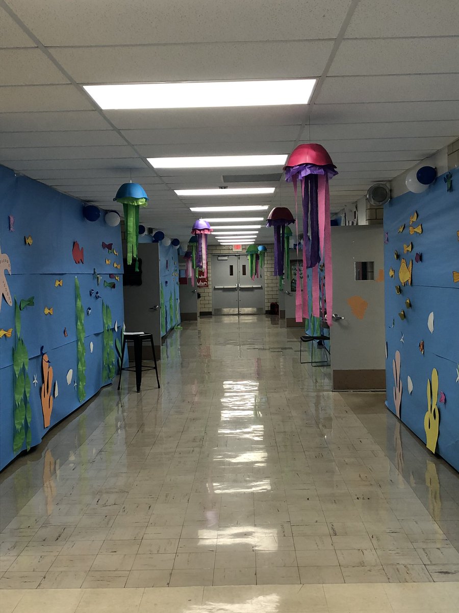 MexHighStuCo's tweet photo. If you didn’t get to see all the decorations take a look! @MexicoMoHS We are “Animating the World with Leadership” today. https://t.co/4D48alet3O