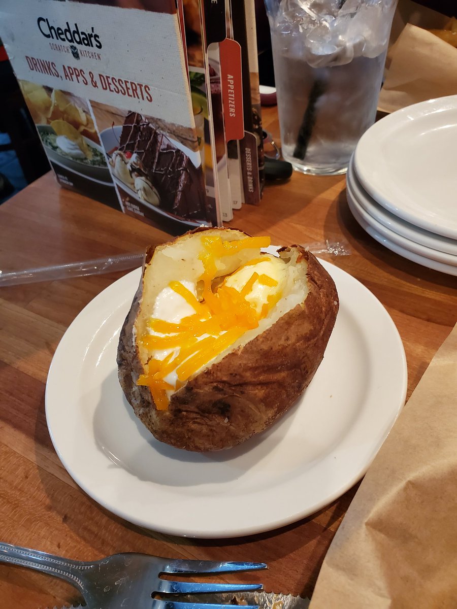 QOTD.....
Me: I ordered loaded potato soup....
Zac: IT'S NOT?
(Yes,  it's just really thick and served in a potato bowl....#heresyoursign)