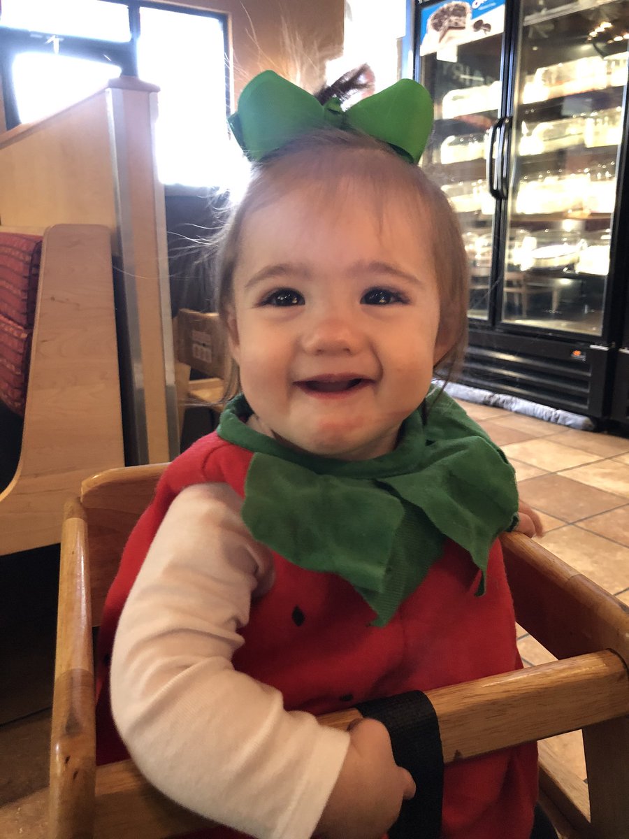 VanCarmer's tweet photo. Goodness gracious 🥰 https://t.co/q6RoA9xYhf