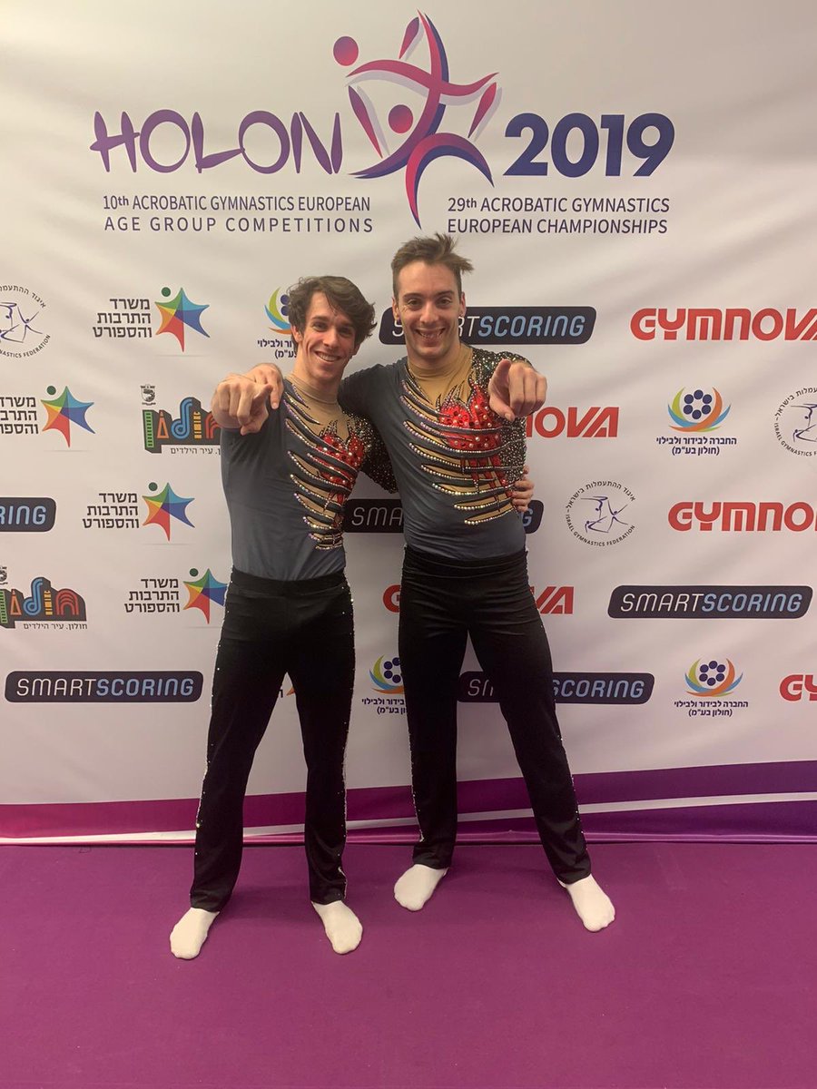 RFEGimnasia's tweet photo. Más buenas noticias desde el Europeo de acrobática! Los senior Javier Martínez y Jorge Navarro, clasificados a la final de equilibrio con una suma de 27,090 puntos! La final se celebrará el domingo. Enhorabuena!!! #ACRO2019
#TeamESP #ESPasión https://t.co/F4zbRfnVsQ