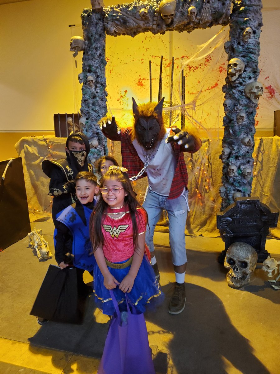 TeddiFoster's tweet photo. Great turn out yesterday trick or treating with the community building customer relationships!! Shout out to Moe- theeee greatest SM ever!!!! https://t.co/sLOP01HkKq