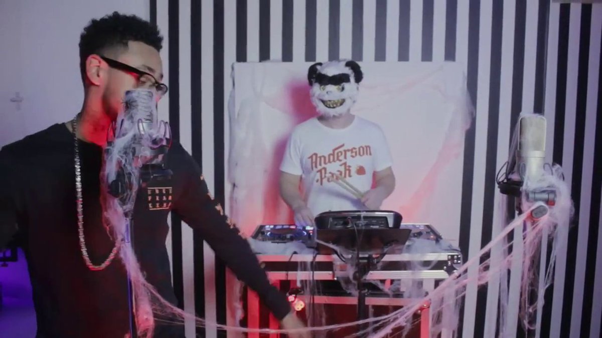 youtube.com/mythofunity