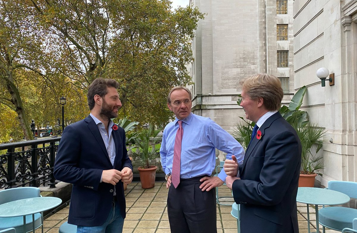 PUBLIC_Team's tweet photo. Excellent to host Chief Executive of the @UKCivilService John Manzoni at #PUBLICHallUK today!
A few of our #GovStart2019 companies were introduced and wowed him with their exciting and innovative #GovTech plans 🚀 https://t.co/DzxwRynhk6