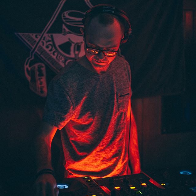 Here's one they made earlier: Presenting Montreal based DJ &amp; Producer <a href="/chuck_woodward/">Chuck Woodward</a>.

Check out their Vibecast website chuckwoodward.ca