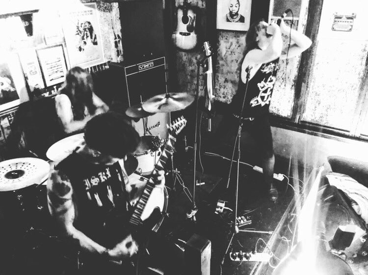 Bristol last night was incredible, thank you to everyone for packing the place out! Big thanks <a href="/effigypresents/">Effigy</a> for the show, and to <a href="/AgeDecayMusic/">Age Decay</a> for playing and coming to snare rescue after mine suffered blast beat related injuries!