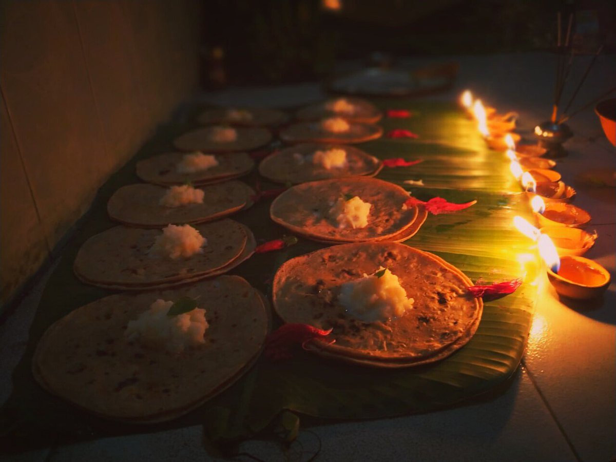 RitikaSingh99's tweet photo. #KharnaKaPrasad #Chathpuja 🙏🌺 @Bihar_se_hai https://t.co/eSSRpnJ2Yd