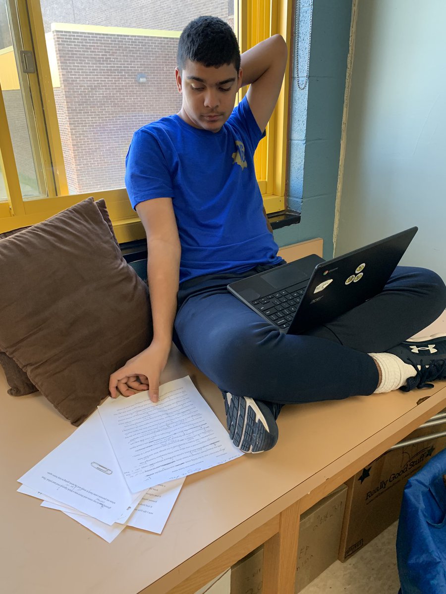 kboyar5's tweet image. The writing process is recursive. Sometimes the best revisions come out of audience feedback. Collaboration helps Sts strengthen their own good ideas! #Peerconferences #dontrushtheprocess #developingconfidentwriters @drkatesweeney