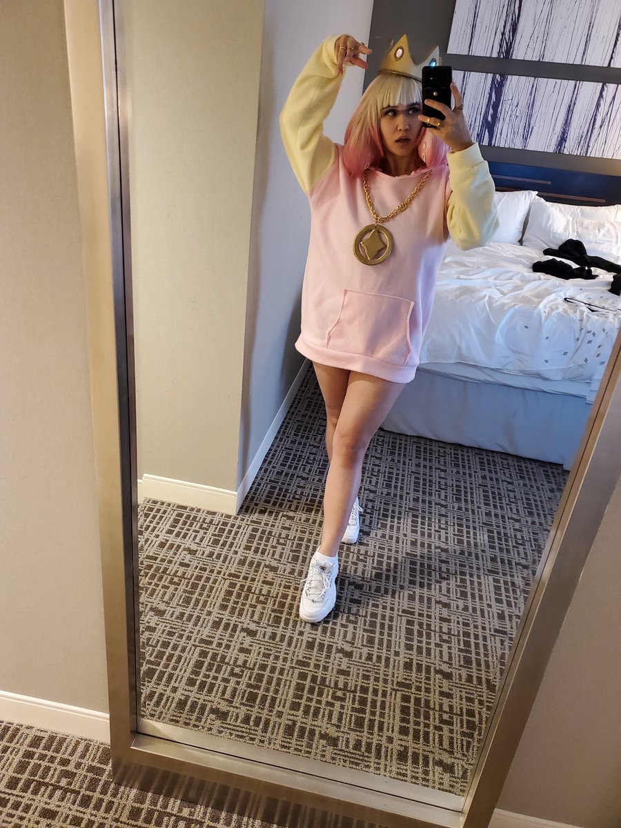 yeoboseyo's tweet photo. Don't get cooked! Stay of the Hook! #PearlCosplay #Splatoon2 #Splatoon2Cosplay https://t.co/MJ8YOekGyv