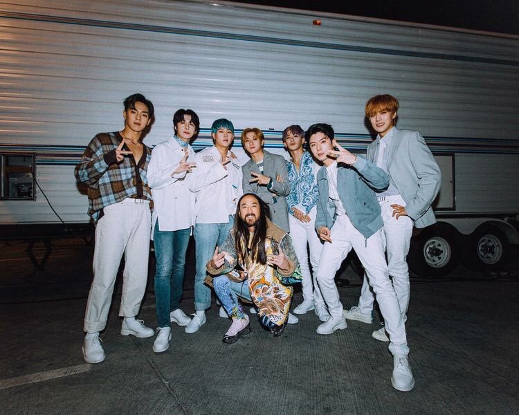 Iris57468834's tweet photo. #FightForWonho #wonhocomeback #스타쉽_우리가_답변을_원해
@steveaoki
Please help us, I know you’re a good man 🥺🥺💙 https://t.co/jBtlGoa0tk