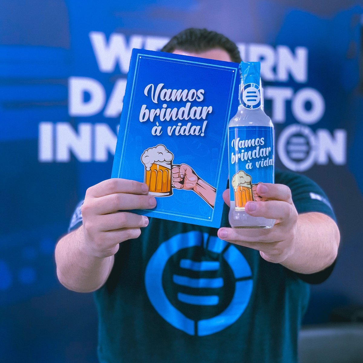 Dataside_'s tweet photo. Chegou o #novembroazul e o dia amanheceu azulzinho por aqui, na #dataside https://t.co/XqHEWr7r4p
