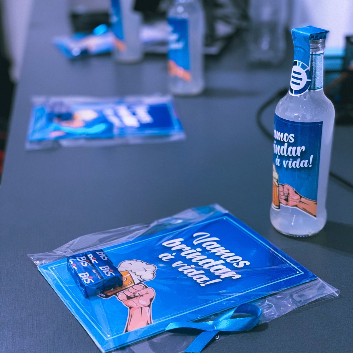 Dataside_'s tweet photo. Chegou o #novembroazul e o dia amanheceu azulzinho por aqui, na #dataside https://t.co/XqHEWr7r4p