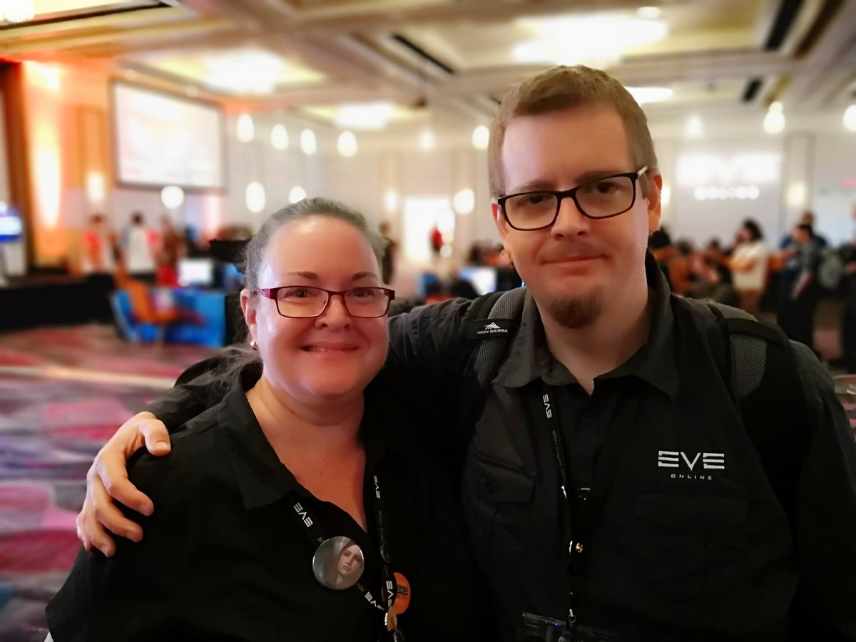 Hugs with <a href="/CCP_Larrikin/">CCP Larrikin</a> at #EVEVegas