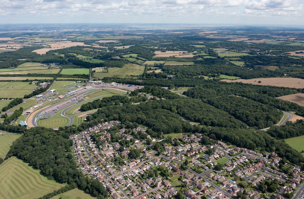 johnfielding001's tweet photo. Aerial view of Brands Hatch Circuit in Kent UK #Brands_Hatch #MSVracing #Kent #aerial #aerialphotography #Nikon https://t.co/Sab2wtZtUn
