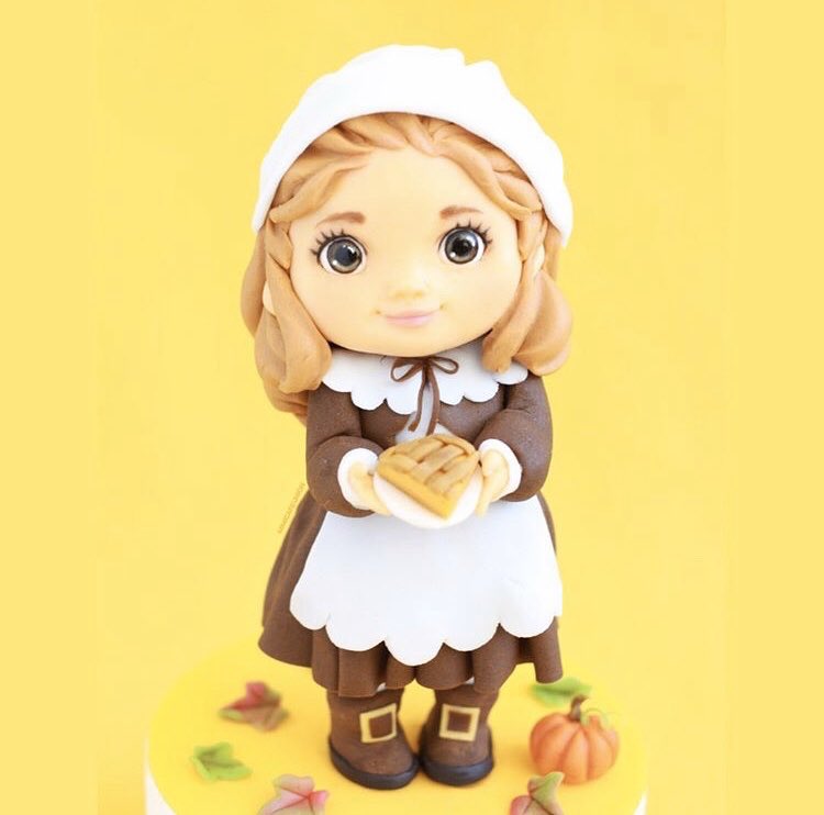 The countdown is on 🕰! Less than 24 hrs until <a href="/mimicafeunion/">mimicafe Union</a> &amp; @g00dgracious ‘s isomalt and fondant class at Tiny Monster Academy 🍂. We have just 1 seat left, and you don’t want to miss this tinymonsteracademy.com/class-calendar #sugarart #isomalt #fondant #fondantfigure