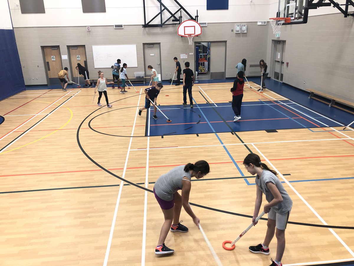 teaganmcmillan's tweet photo. We love gym ringette!! @RingetteSask @ReginaRingette https://t.co/jIk0ThthOF