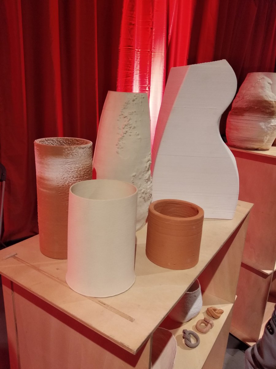 CPurple_'s tweet photo. #JetClay impresora 3D con material sostenible en este caso, arcilla #mfbio19 #DIY https://t.co/sLCPA1ODMy