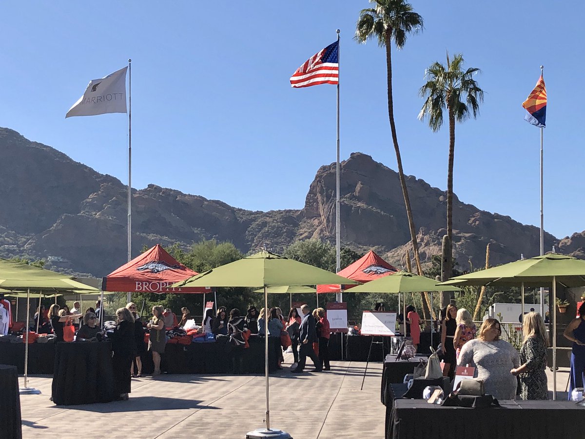 BrophyNews's tweet photo. The Brophy Fashion Show 2019 is getting underway at #camelbackinn #Scottsdale A sellout event! https://t.co/elyGryZI6y