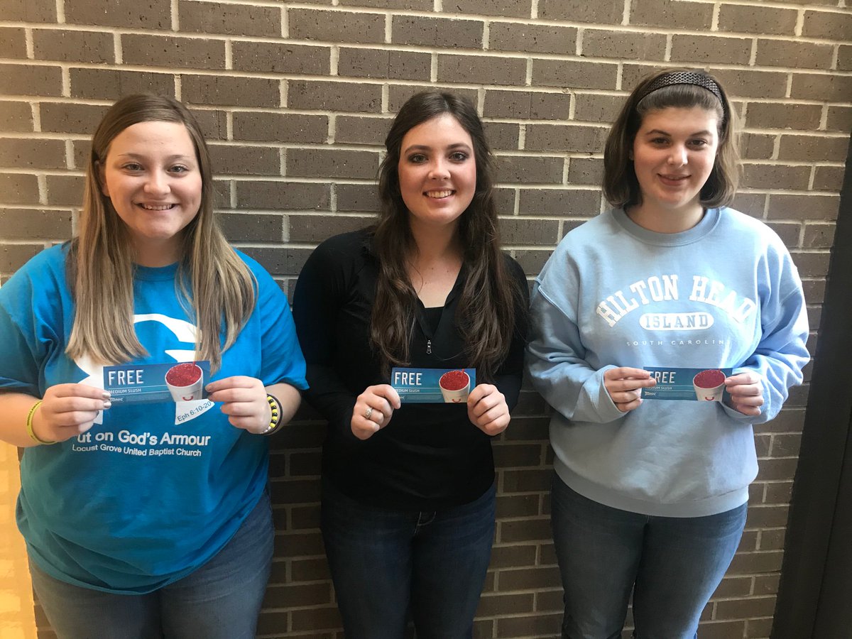 stesha_flowers's tweet photo. Medical Arts Academy students are rewarded for their work ethic, compassion, and leadership! Awesome students ⭐️ 🌟 💫 ‘Natalie Huckelby, Kendra Cross, and McKenna Abbott’ https://t.co/2OKbGlFmzX